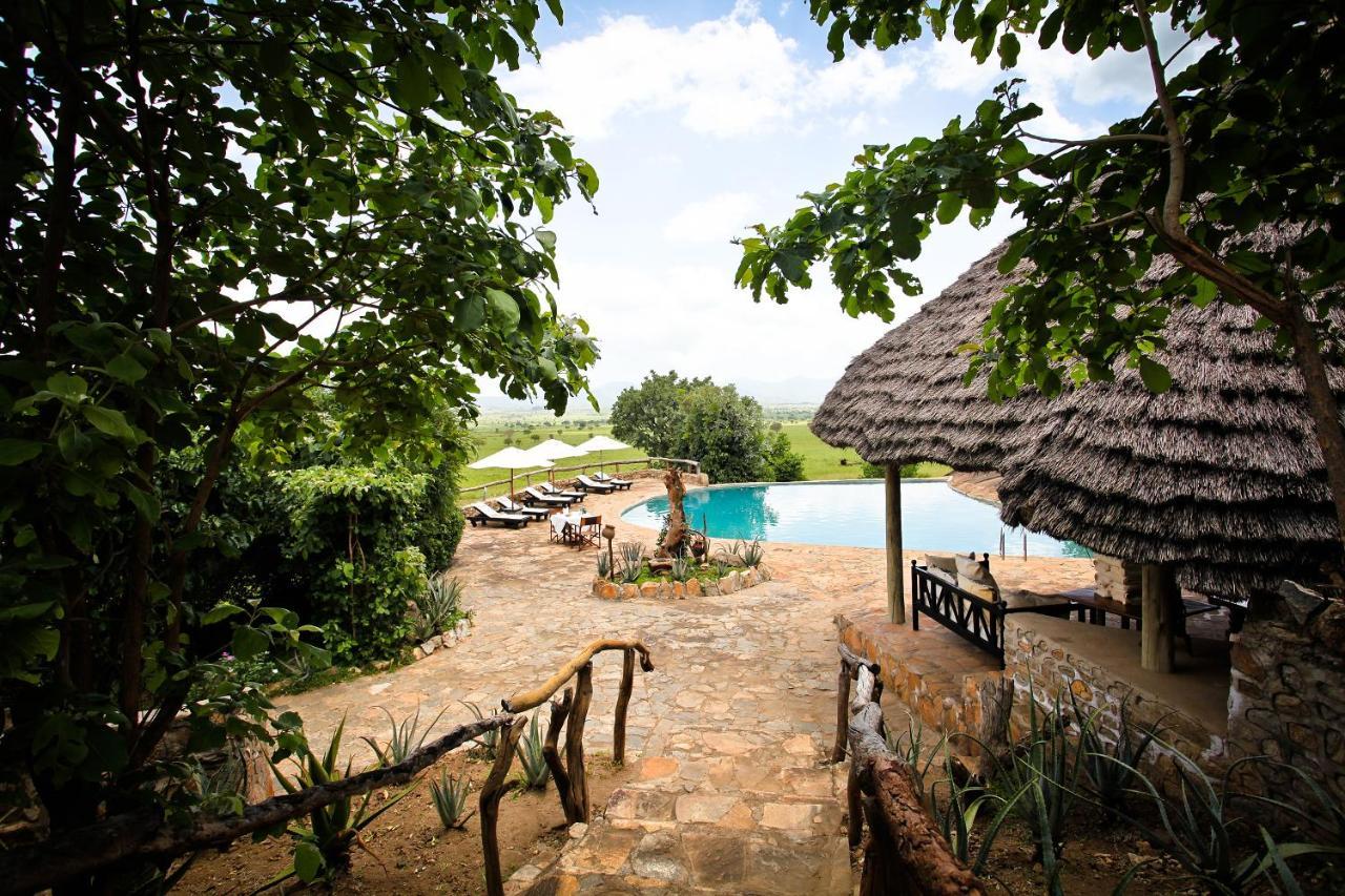 Apoka Safari Lodge Loitanit Kültér fotó
