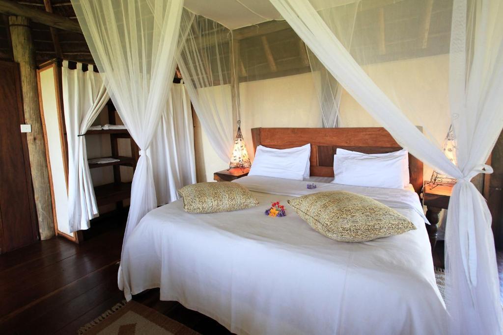 Apoka Safari Lodge Loitanit Kültér fotó